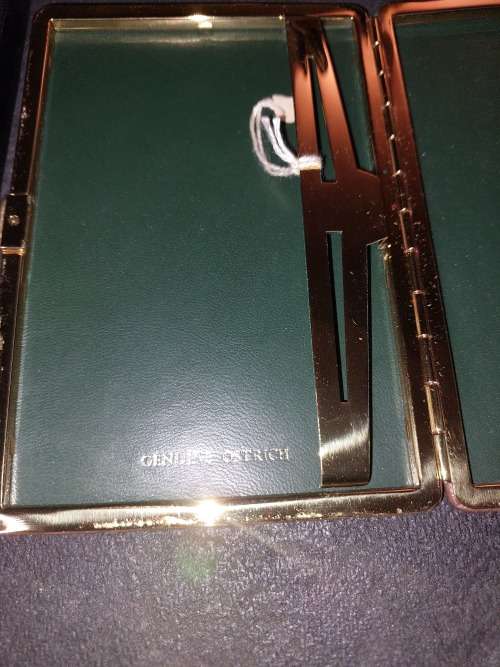 AN EXECUTIVES COLLECTION OF ACCESSORIES