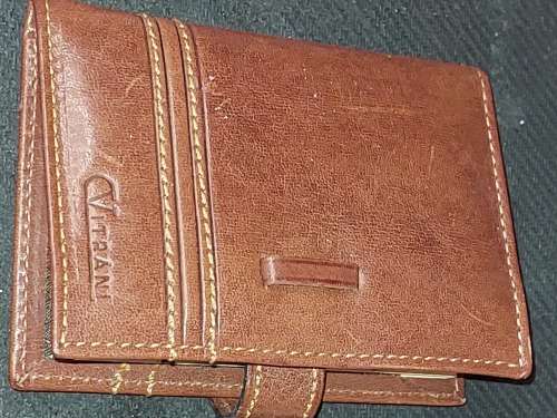 AN EXECUTIVES COLLECTION OF ACCESSORIES