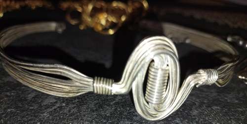 A COLLECTION OF ASIAN BRIDAL JEWELRY SOLD AS IS