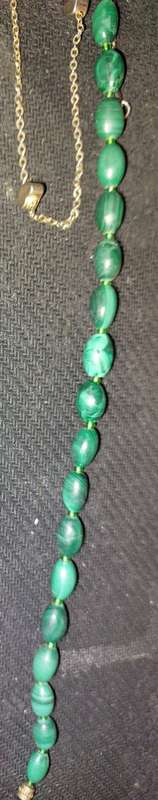 A BULK VINTAGE COLLECTION OF HIGH-QUALITY JADE ICE AND SILVER-PLATED AND GOLD-PLATED JEWELRY