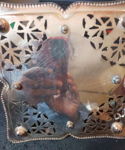 A VINTAGE EPNS MADE IN ENGLAND VICTORIAN STYLE SERVING BASKET SOLD AS IS