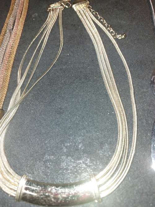 AN IMMIGRATING LADY`S QUALITY COLLECTION OF COSTUME NECKLACES SOLD AS IS