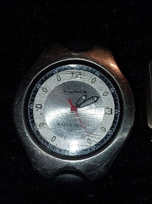 A JOBLOT CASUAL FASHION WATCHES SOLD AS IS NOT TESTED