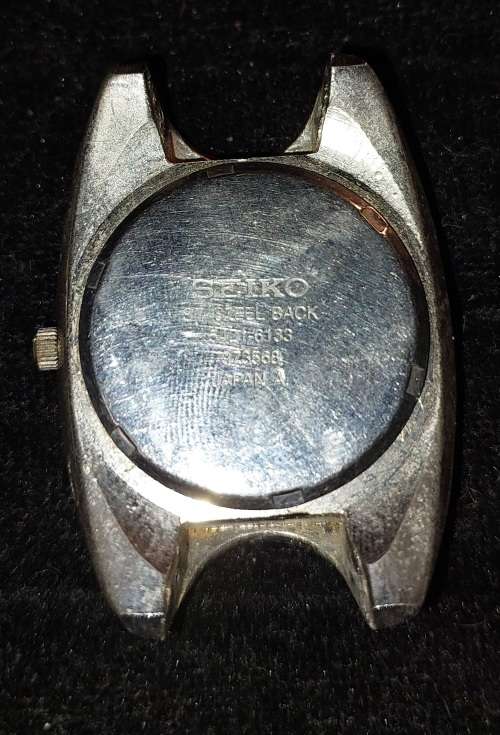2 VINTAGE WATCHES A RICARDO QUARTZ AND SEIKO S-WAVE AUTOMATIC