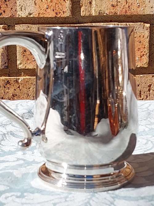A VINTAGE BEAUTIFULL BEER PINT MUG
