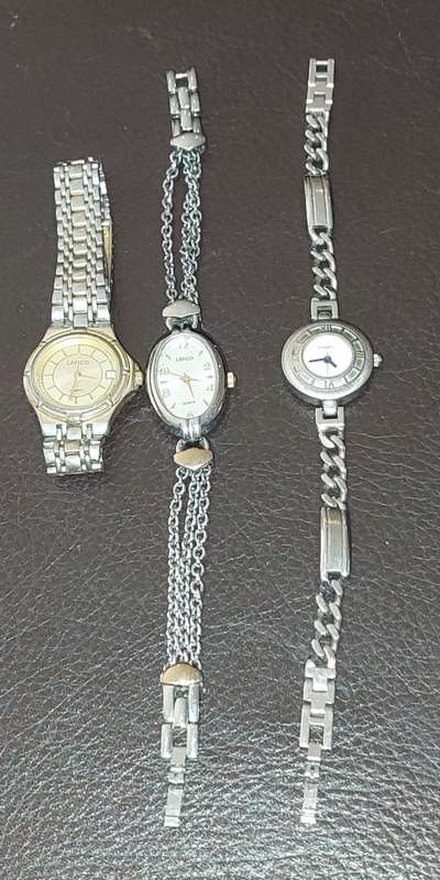 A COLLECTION OF VINTAGE FASHION WATCHES FOR THE LADIES