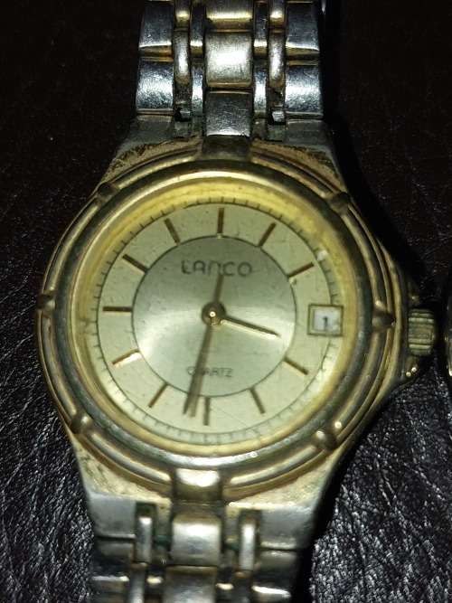 A COLLECTION OF VINTAGE FASHION WATCHES FOR THE LADIES