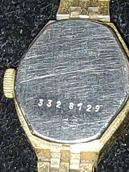A VINTAGE COLLECTION JOB LOT WOMANS WRIST WATCHES SOLD AS IS NOT TESTED