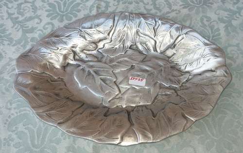 A VINTAGE OVAL ALUMINUM ALLOY HEAVY DUTY PLATER