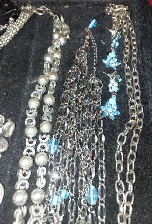 A QUALITY HAND MADE IN ISREAL COSTUME NECKLACES SOLD AS IS