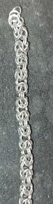 A COLLECTION OF FASHION-DESIGNED QUALITY COSTUME NECKLACES SOLD AS IS