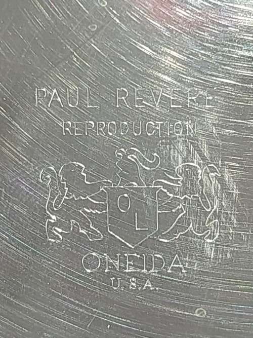 A VINTAGE PAUL REVERE REPRODUCTION ONEIDA USA SILVER PLATED SERVING BOWL SOLD AS IS