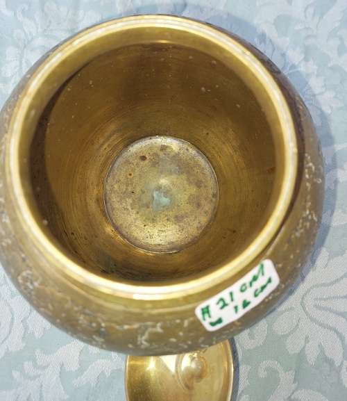 A VINTAGE BRASS GINGER JAR IN GREAT CONDITION SOLD AS IS