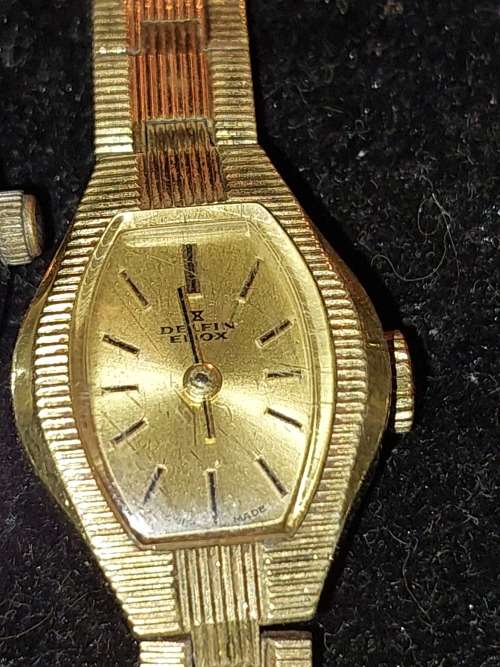 A COLLECTION OF VINTAGE WOMANS DRESS WATCHES