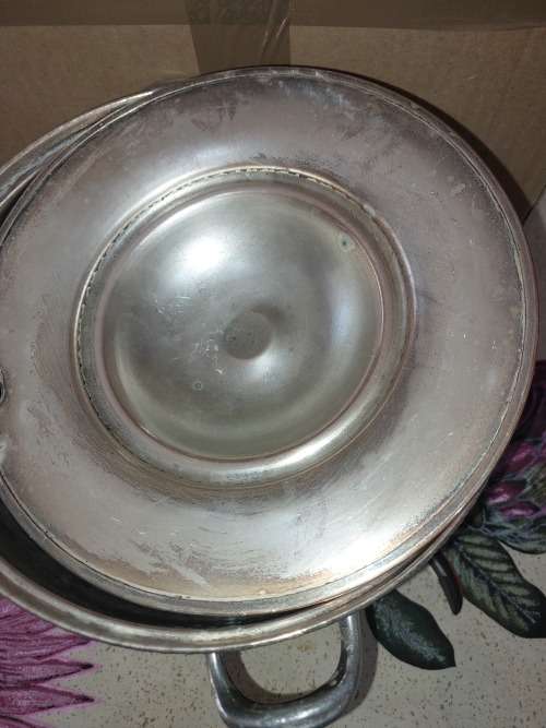 A BEAUTIFUL VINTAGE AND ANTIQUE SERANGO EPNS SOUP TURINE