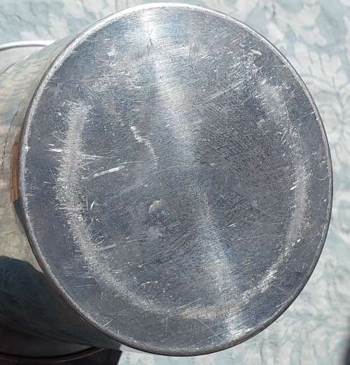 A VINTAGE ALUMINUM ALLOY ICE BUCKET SOLD AS IS