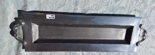 A BEAUTIFULL ALUMINUM ALLOY 56X16CM RECTANGLE SERVING PLATTER SOLD AS IS