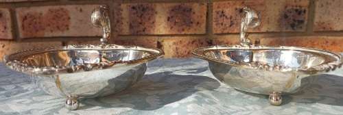A MATCHING PAIR VINTAGE VICTORIAN LEAF SHAPED SERVING TRAYS SILVER PLATED