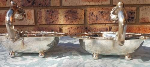 A MATCHING PAIR VINTAGE VICTORIAN LEAF SHAPED SERVING TRAYS SILVER PLATED