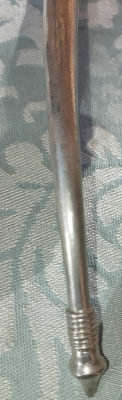 A SET ALUMINUM ALLOY HANDLES WITH STAINLESS STEEL SALAD TONGS SOLD AS IS