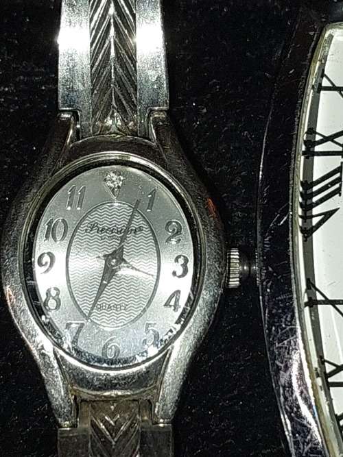 A bulk collection of quality costume quartz watches sold as is not tested