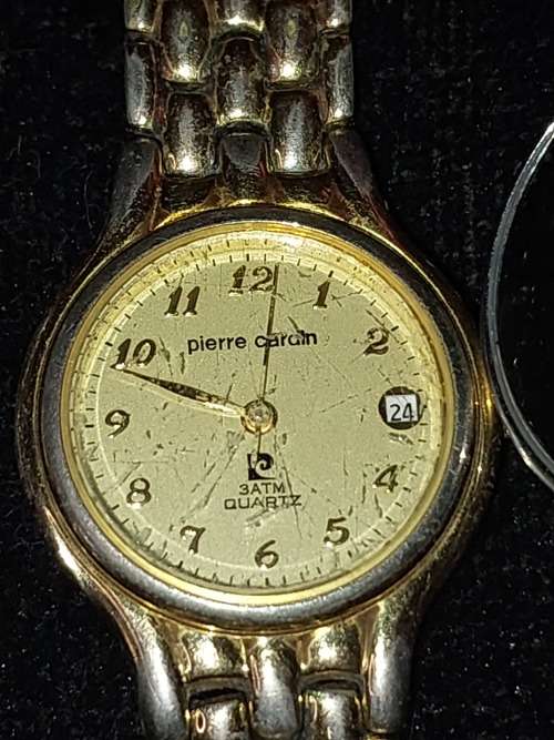 A bulk collection of quality costume quartz watches sold as is not tested