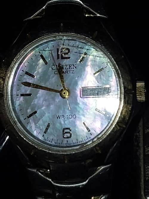 A bulk collection of quality costume quartz watches sold as is not tested