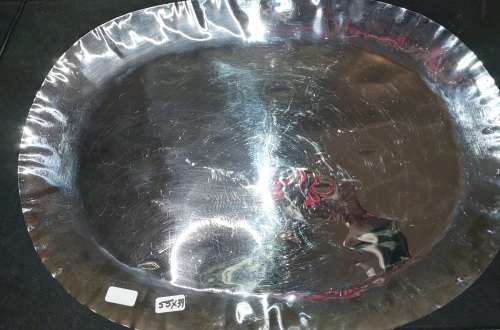 AN ART DECOR OVAL 55 X 39 CENTIMETER HAMMERED  STAINLESS STEEL SERVING TRAY