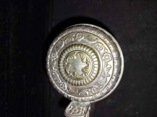 AN ANTIQUE AND VINTAGE COLLECTION KITCHENALIA