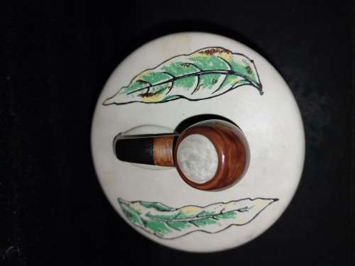 A VINTAGE  DANISH TABACCO LEAF PORCELAIN CERAMIC JAR