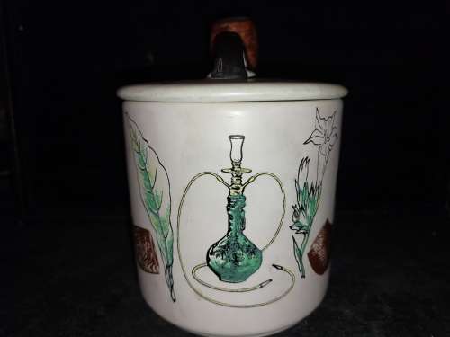 A VINTAGE  DANISH TABACCO LEAF PORCELAIN CERAMIC JAR