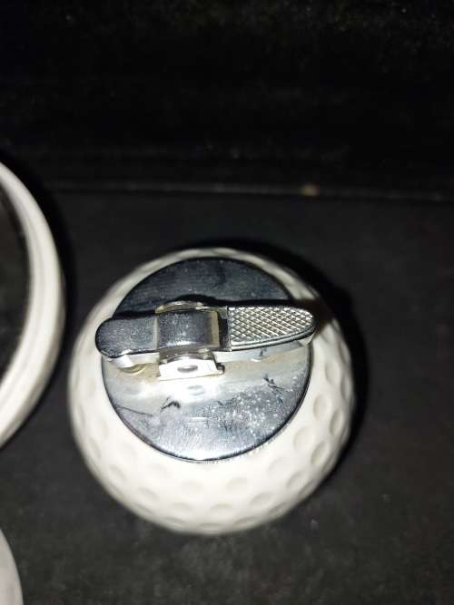 A GOLFERS COLLECTABLE MEMORABILIA