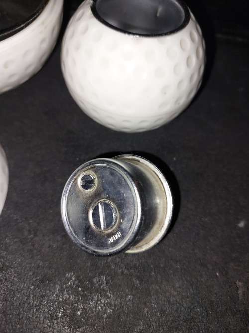 A GOLFERS COLLECTABLE MEMORABILIA