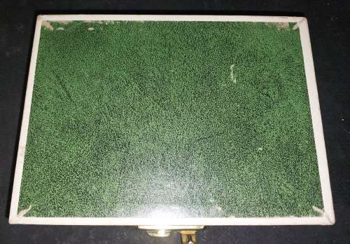 A VINTAGE JEWELRY BOX IN FAIR CONDITION NO KEYS SOLD AS IS