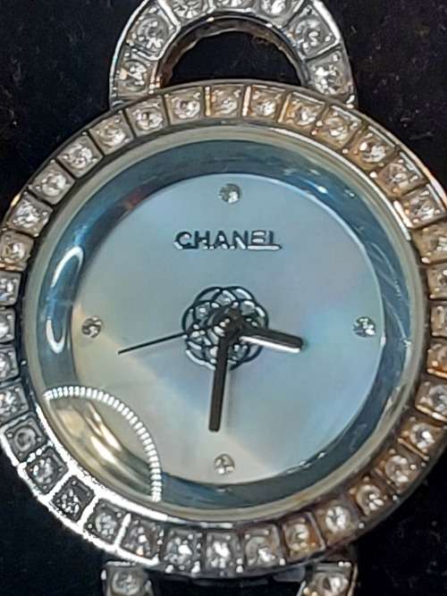 A COLLECTION OF JAPANESE MOVEMENT DRESS WATCHES