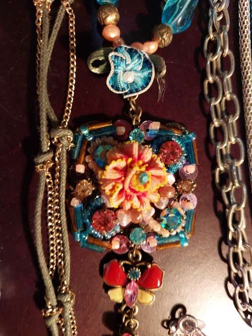 A DESIGNER COLLECTION COSTUME NECKLACES SOLD AS IS