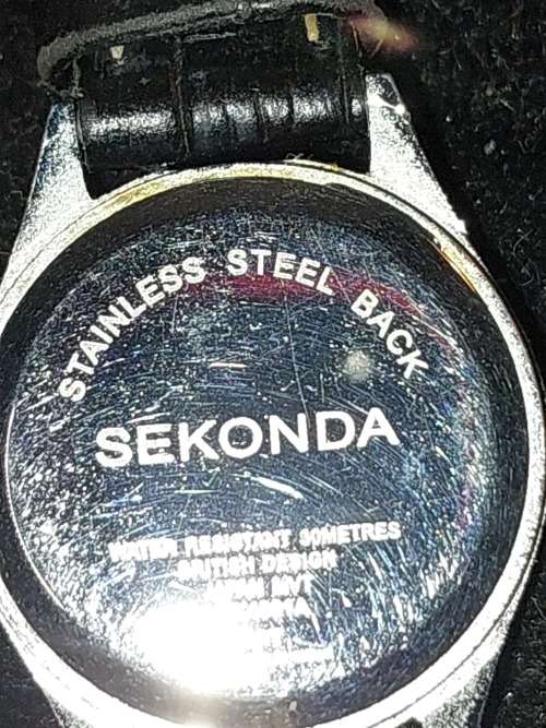 TWO VINTAGE LADIES` WRISTS WATCHES A SAKONDA AND A FOSSIL