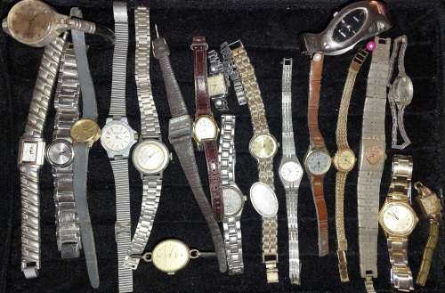 A VINTAGE AND ANTIQUE COLLECTION OF 20 QUALITY  WOMANS WATCHES SOLD AS IS NOT TESTED