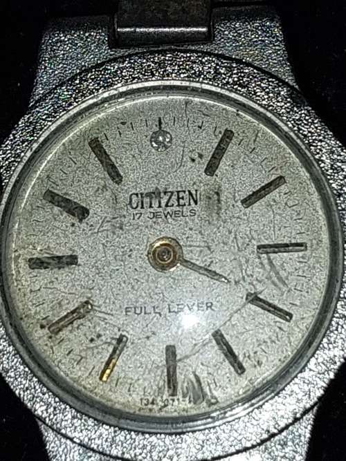 A VINTAGE AND ANTIQUE COLLECTION OF 20 QUALITY  WOMANS WATCHES SOLD AS IS NOT TESTED