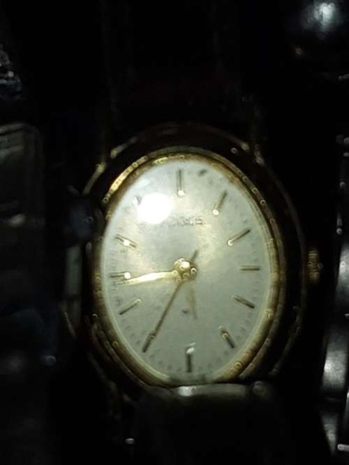 A VINTAGE AND ANTIQUE COLLECTION OF 20 QUALITY  WOMANS WATCHES SOLD AS IS NOT TESTED