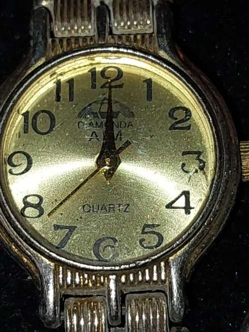 A VINTAGE AND ANTIQUE COLLECTION OF 20 QUALITY  WOMANS WATCHES SOLD AS IS NOT TESTED