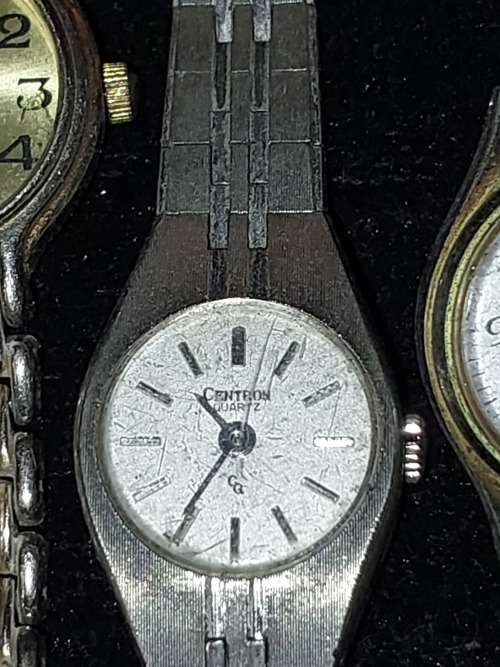 A VINTAGE AND ANTIQUE COLLECTION OF 20 QUALITY  WOMANS WATCHES SOLD AS IS NOT TESTED