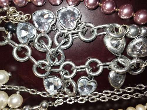 A CLASSY AND QUALITY DESIGNER NECKLACE COLLECTION