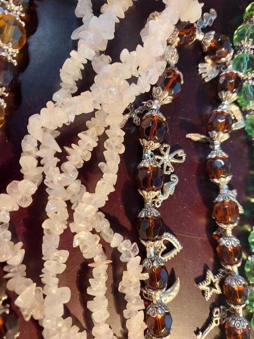 A JOB LOT COSTUME NECKLACES IN PERFECT CONDITION SOLD AS IS