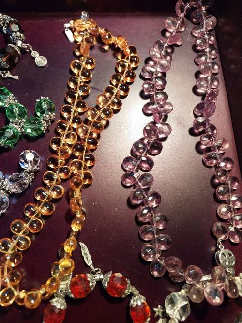 A JOB LOT COSTUME NECKLACES IN PERFECT CONDITION SOLD AS IS