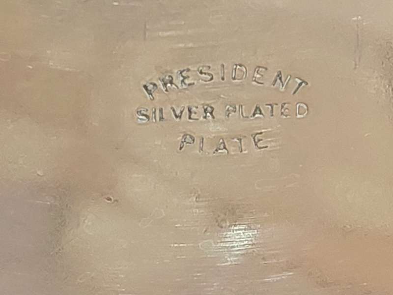 A VINTAGE SOUP TURINE  PRESIDENT SILVER PLATED