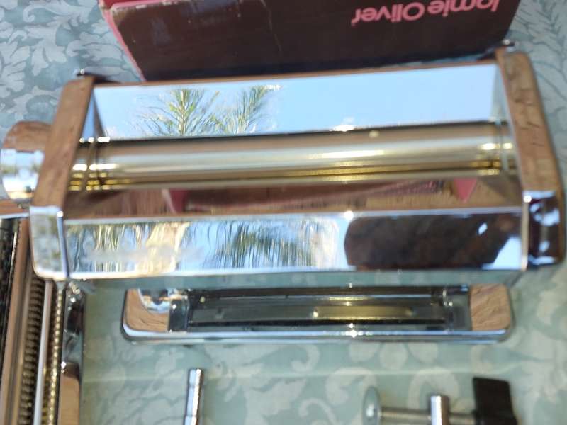 A COMPLETE JAMIE OLIVER PASTA MACHINE