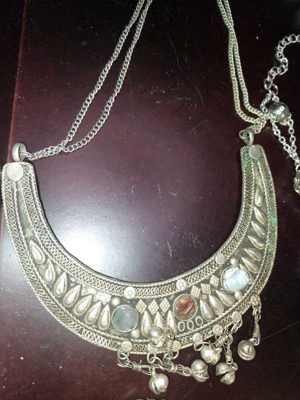 A JOB LOT QUALITY FASHION COSTUME NECKLACES SOLD AS IS  DISCLAIMER