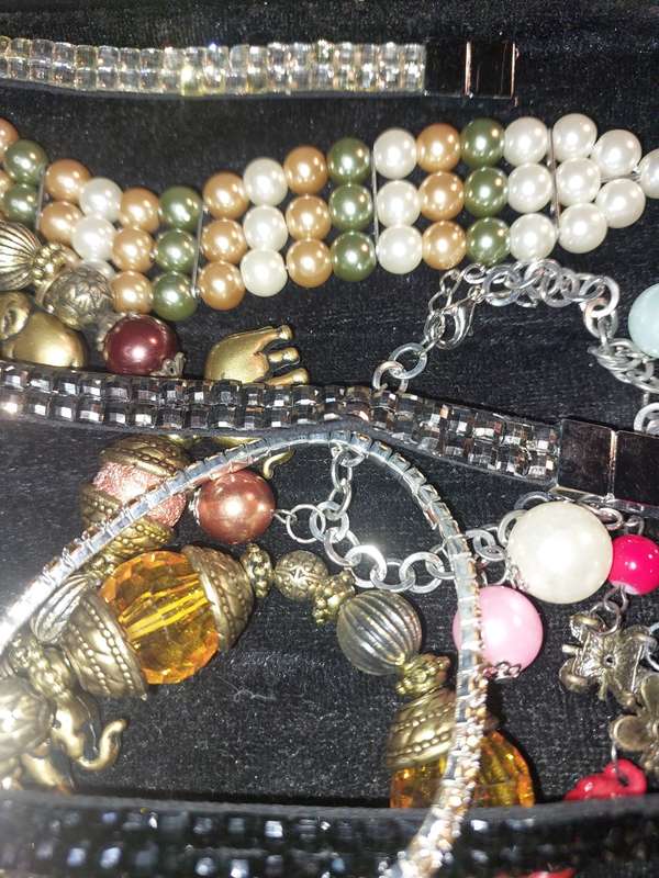A BULK COLLECTION JOB LOT FASHION BRACELETS SOLD AS IS