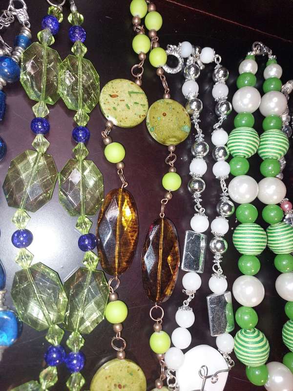 A JOB LOT COSTUME NECKLACES SOLD AS IS